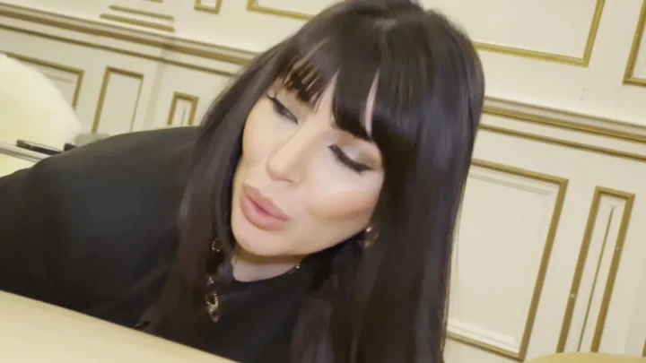 Ik Word Geneukt in Pantyhoslaarzen – Alysa